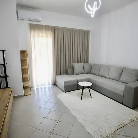 Nevi's * Sarandë